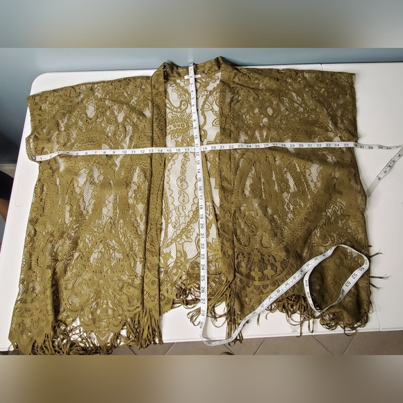 EMERETTE OPEN MESH Cover Up DARK GREEN Shawl SZ M Kimono FRINGE GREAT CONDITION - Picture 9 of 14